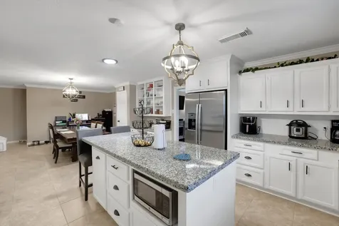 5133 Riverview Drive Alvin TX 77511