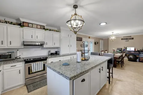 5133 Riverview Drive Alvin TX 77511