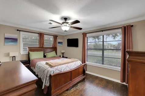 5133 Riverview Drive Alvin TX 77511