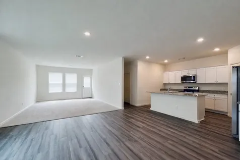 669 Amesbury Road Conroe TX 77316