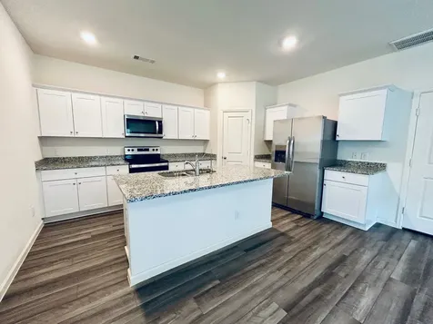 669 Amesbury Road Conroe TX 77316