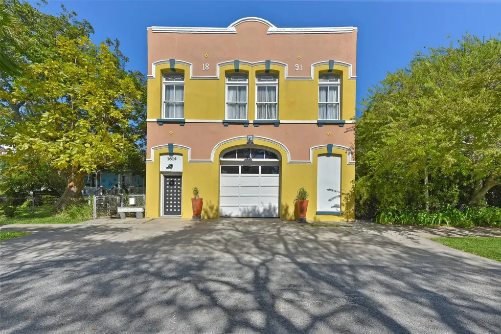 1614 Avenue K Rear Galveston TX 77550