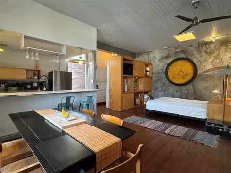 1614 Avenue K Rear Galveston TX 77550