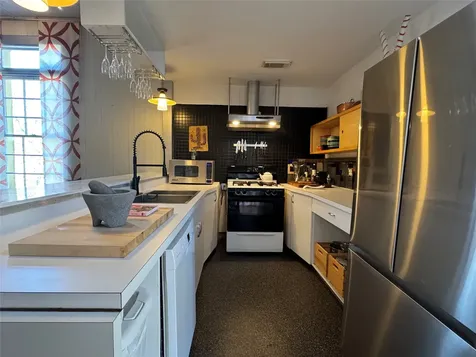 1614 Avenue K Rear Galveston TX 77550