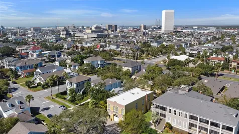 1614 Avenue K Rear Galveston TX 77550