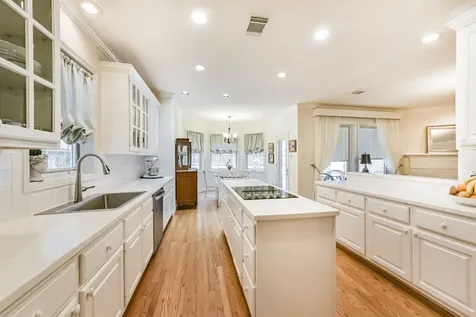 5346 Navarro Street Houston TX 77056