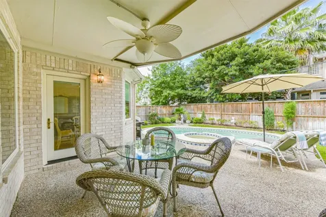 5346 Navarro Street Houston TX 77056