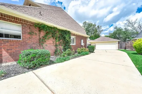 3702 Belle Grove Lane Sugar Land TX 77479