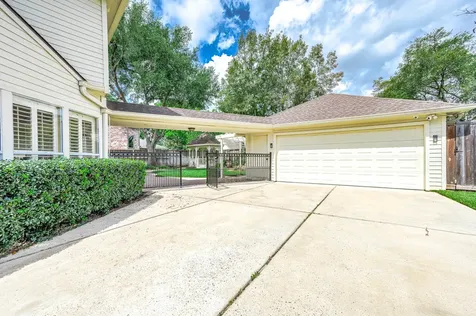 3702 Belle Grove Lane Sugar Land TX 77479
