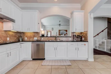 3043 Royal Oaks Grove Houston TX 77082