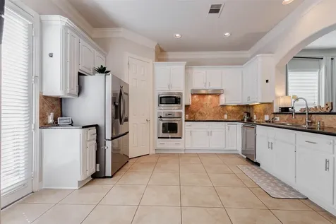 3043 Royal Oaks Grove Houston TX 77082