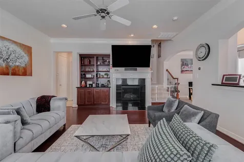3043 Royal Oaks Grove Houston TX 77082