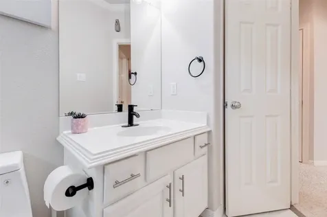 3043 Royal Oaks Grove Houston TX 77082