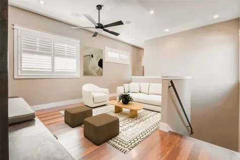 2219 Columbia Street Houston TX 77008