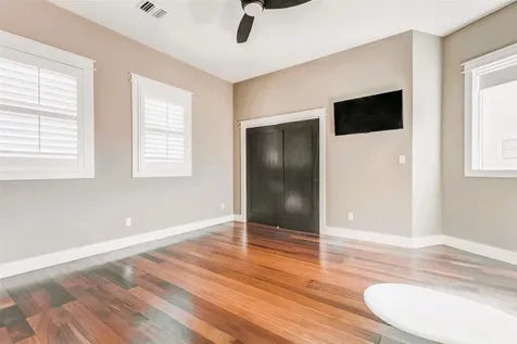2219 Columbia Street Houston TX 77008