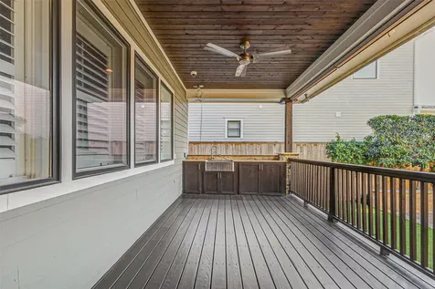 2219 Columbia Street Houston TX 77008