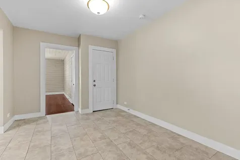 409 E Austin Street Bellville TX 77418