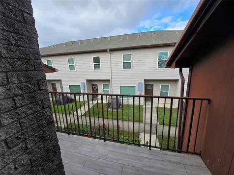 50 Evanston Street 5 Houston TX 77015