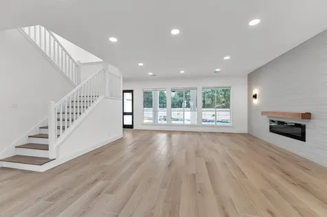 30 E Wedgemere Circle The Woodlands TX 77381