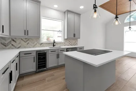 30 E Wedgemere Circle The Woodlands TX 77381