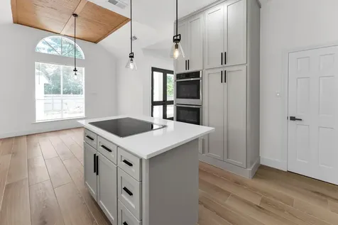 30 E Wedgemere Circle The Woodlands TX 77381