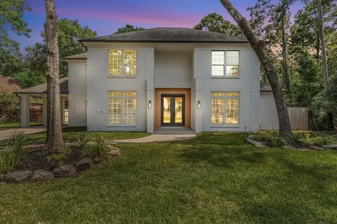30 E Wedgemere Circle The Woodlands TX 77381