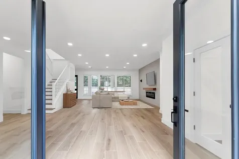 30 E Wedgemere Circle The Woodlands TX 77381