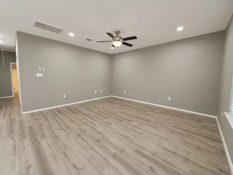 305 E Waring Dayton TX 77535