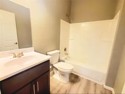 305 E Waring Dayton TX 77535