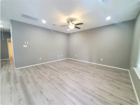 305 E Waring Dayton TX 77535