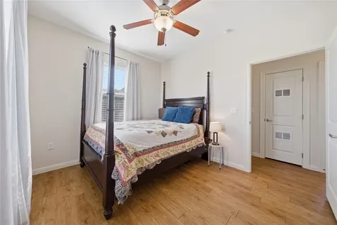 1912 55th Street Galveston TX 77551