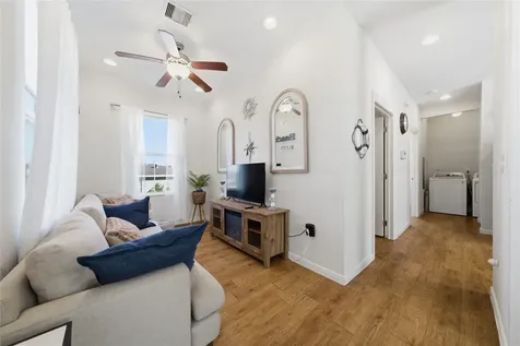 1912 55th Street Galveston TX 77551