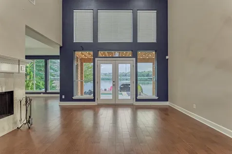 373 Bayshore Drive Montgomery TX 77356