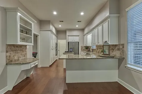 373 Bayshore Drive Montgomery TX 77356