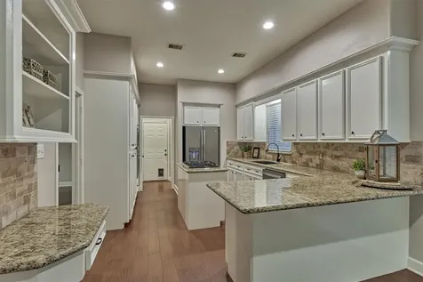 373 Bayshore Drive Montgomery TX 77356