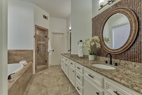 373 Bayshore Drive Montgomery TX 77356