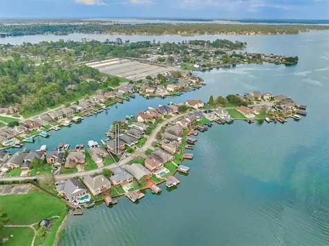 373 Bayshore Drive Montgomery TX 77356