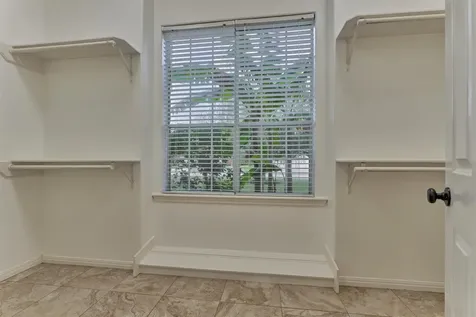 373 Bayshore Drive Montgomery TX 77356