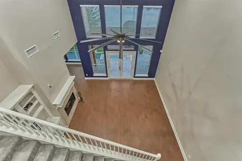 373 Bayshore Drive Montgomery TX 77356