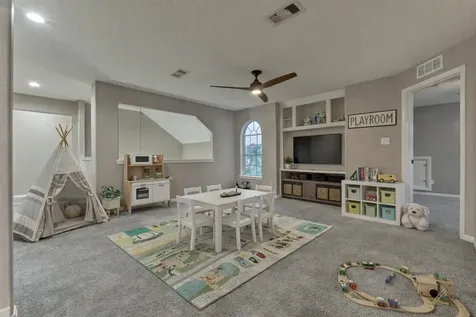 373 Bayshore Drive Montgomery TX 77356