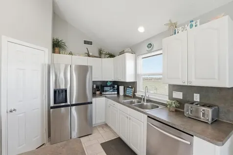 12902 John Reynolds Road Galveston TX 77554