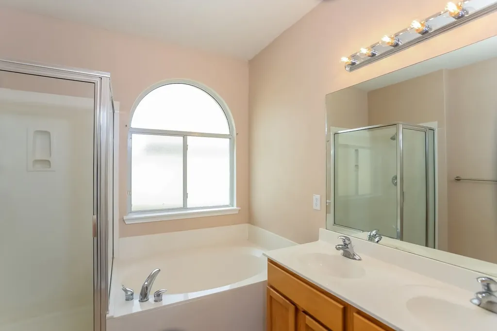 6119 Briscoe Leaf San Antonio TX 78253