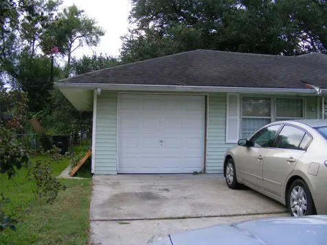 5751 Bellfort Street Houston TX 77033