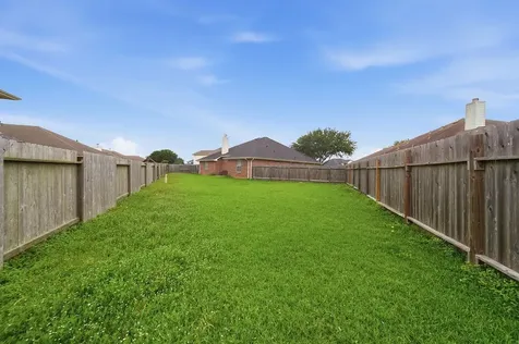 607 29th Avenue N Texas City TX 77590