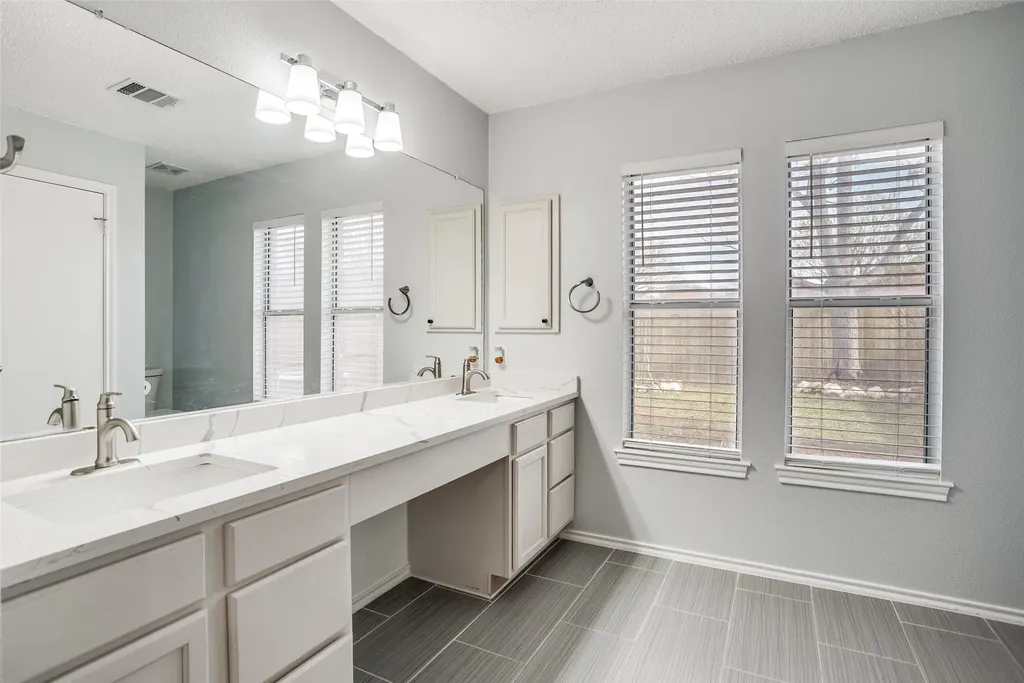 14007 Cougar Rock Drive San Antonio TX 78230