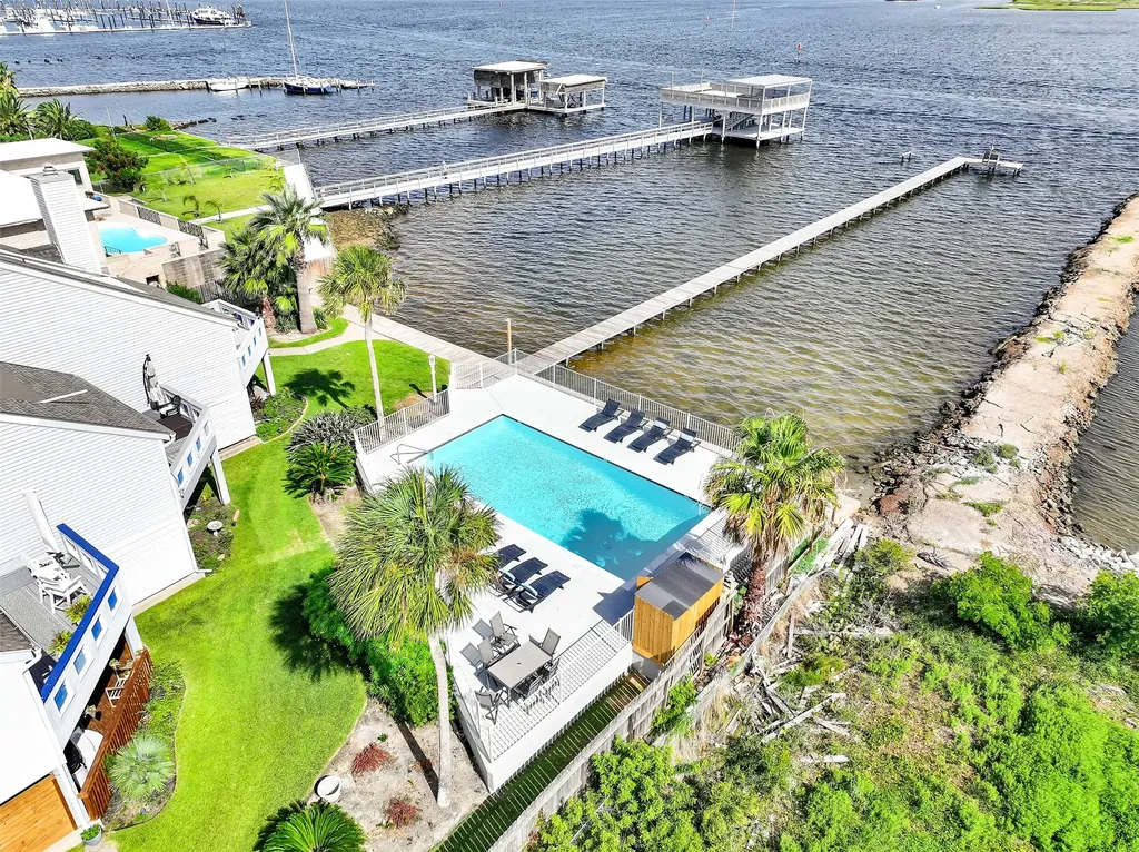 8111 Broadway Street 5 Galveston TX 77554