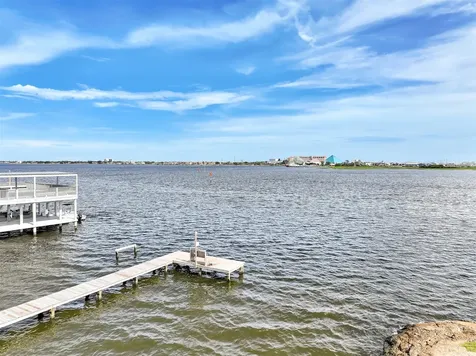 8111 Broadway Street 5 Galveston TX 77554