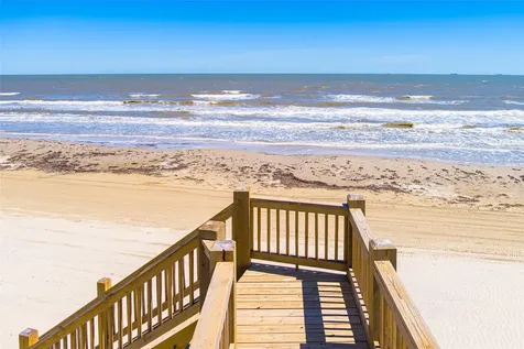 3244 Gulf Castle Drive Crystal Beach TX 77650
