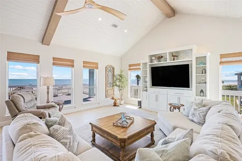 3244 Gulf Castle Drive Crystal Beach TX 77650
