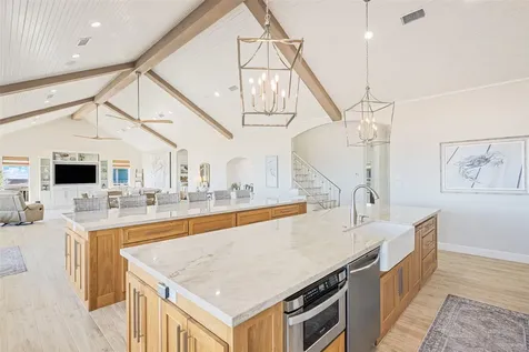 3244 Gulf Castle Drive Crystal Beach TX 77650